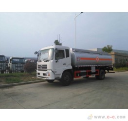廣西3噸加油車廠家直銷 手續(xù)齊全，包辦營運證，助力高效運輸